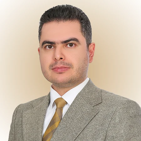 Dr Arash Farzan